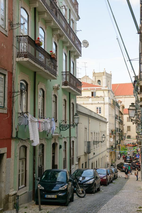 Beautiful Apartment In Bairro Alto - Quite Лиссабон Экстерьер фото